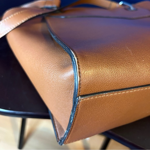 EUC Chaps Shoulder Bag - Picture 14 of 15